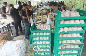 Penduduk sanggup datang awal, beli barang dapur pada harga murah