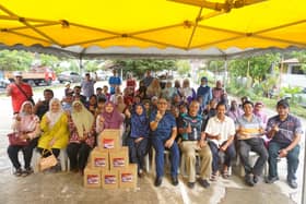 Wakil rakyat Pandan Indah agih 100 bakul makanan, anjur sesi dialog dengar isu penduduk