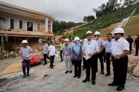 15 houses in Bukit Permai, Ampang declared unsafe after landslide