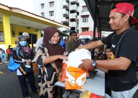 Awareness in using own bag when shopping at affordable sale programme is growing