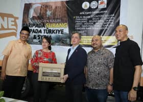 DUN Subang Jaya kumpul 20 tan barang keperluan, bantu mangsa gempa Turkiye