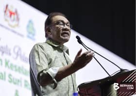 Students free to express views, criticise govt — PM Anwar