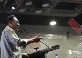 Govt to prioritise solving dilapidated school issue nationwide — PM Anwar