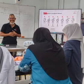18 peserta sertai kursus steril makanan, pes sambal anjuran MDSB-Hijrah