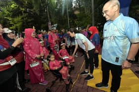 Tengku Permaisuri of Selangor flags off International Songket Run 3.0