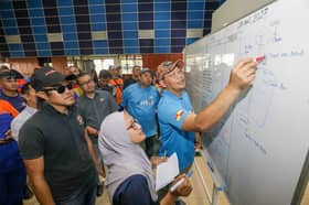 Selangor mobilises 291 personnel, 107 assets to assist Johor in post-flood cleanup operations