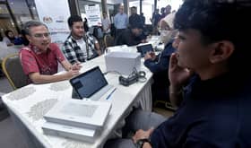 Giat tingkat kelajuan internet, hanya tiga peratus kawasan berpenduduk belum ada capaian