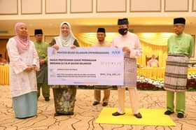 Sultan Selangor berkenaan terima zakat niaga lima syarikat bernilai lebih RM10 juta
