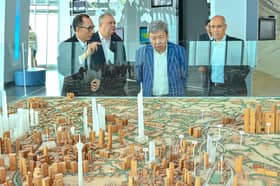 Sultan Selangor berkenan melawat Menara Berkembar Petronas KLCC