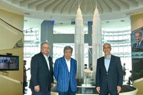 Sultan Sharafuddin visits Petronas Twin Towers