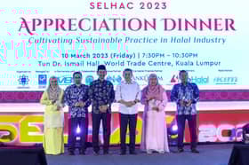 Selhac 2023: Abidin Hamid receives Halal Industry Figure award
