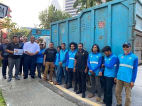 KDEBWM hantar pasukan, lima lori bantu kerja pembersihan pascabanjir di Johor