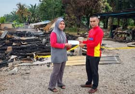 LZS salur bantuan segera, bakul makanan kepada enam sekeluarga mangsa kebakaran