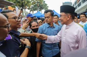 Sukarelawan askar wataniah, tentera maritim terima bantuan khas Aidilfitri