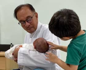 Anwar welcomes 12th grandchild