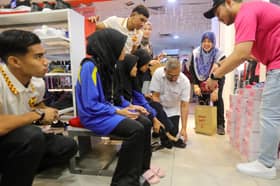 Menjelang Aidilfitri, PKNS taja pakaian anak yatim ikut cita rasa masing-masing