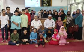 MB santuni 54 anak yatim, serah sumbangan Aidilfitri RM500