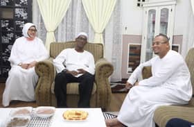 MB ziarah legenda bola sepak negara derita barah paru-paru