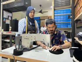 Foldable songkok is making a comeback