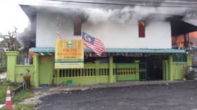 Tadika dua tingkat di Jalan Kebun Shah Alam musnah terbakar