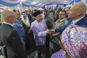PM Anwar breaks fast with cabinet members, 1,000 guests at Seri Perdana