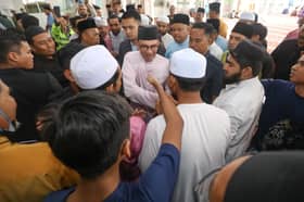 PM temui warga Banting, nikmati menu kampung di medan selera