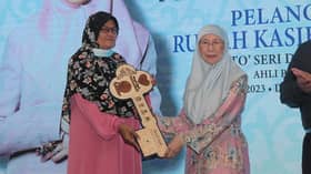 Family gets ‘new’ home after living in poor conditions for 20 years