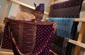 Textile gilding art returns to life, elevates fineness of Malaysian craft