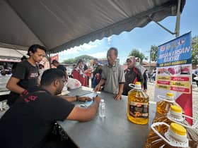 Suri rumah teruja pertama kali beli barangan murah di jualan PKPS
