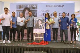 Wakil rakyat Subang Jaya tulis buku untuk kumpul dana PRN