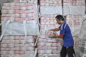 Perang ke atas gula, duti eksais naik berfasa 40 sen seliter