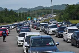 Aliran trafik ke pantai timur sesak, kenderaan makin bertambah
