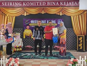 PIBG SK Batang Kali terima RM2,000, lancarkan aktiviti luar murid