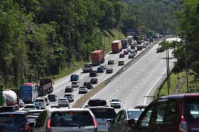 Traffic slowing down on several major highways — LLM