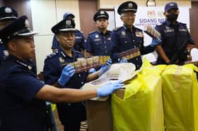 Customs busts smuggling syndicate with seizure of ciggies worth over RM1.5 mln
