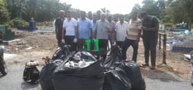 கோலசிலாங்கூர் கம்போங் குவாந்தன்  கோல்ஃப் கிளப் சாலை  இந்து மயான துப்புரவு பணி