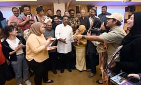 Hargai peranan pengamal media, DUN Sentosa anjur jamuan makan