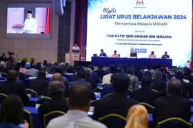 Govt to issue strategic investor pass — PM