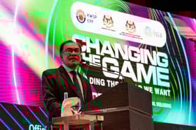 PM says govt will review civil service salary scheme