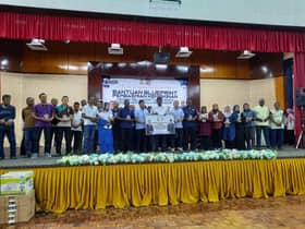 36 usahawan terima bantuan alatan niaga, nilai lebih RM200,000