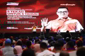 Five years, 100,000 high-paying jobs: Amirudin launches Selangor Harapan-BN manifesto