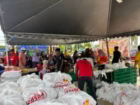 Keluarga susah tidak ikat perut lagi sejak Jualan Ehsan Rahmah diwujudkan