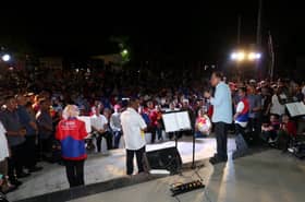 Anwar disambut meriah, laungan reformasi bergema di Taman Medan