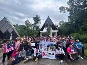 185 pelajar MSU bersih taman rekreasi paya bakau di Klang