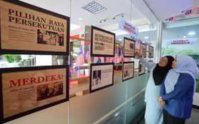 Galeri Putra UPM manfaat bahan kitar semula hasil pameran sejarah kemerdekaan