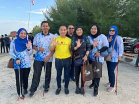 Wakil rakyat, mahasiswa sertai LUAS bersihkan Pantai Redang