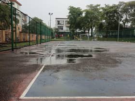 Gelanggang futsal usang di Pangsapuri Jaya dapat perhatian wakil rakyat Seri Setia