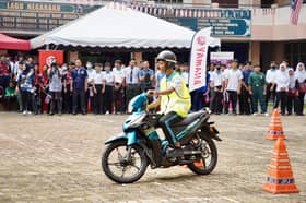 Tampung lesen motor 15,000 belia, tiket kapal terbang 60,000 mahasiswa