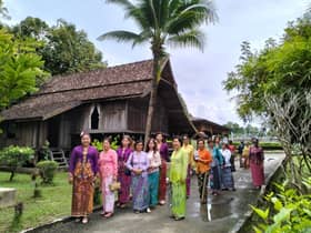 Peranakan Cina Terengganu 'orang pakai kain', amal budaya Melayu