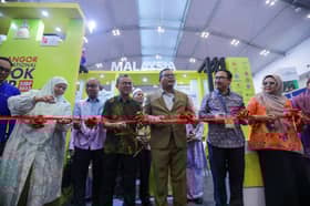MB lancar Pavilion Malaysia dalam Pesta Buku Indonesia